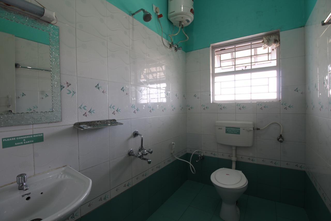 Rk Holiday Home Уті Екстер'єр фото