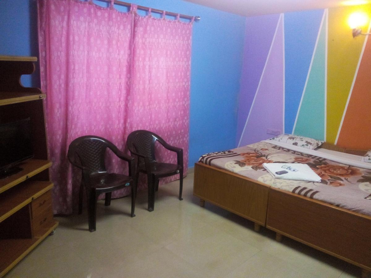 Rk Holiday Home Уті Екстер'єр фото