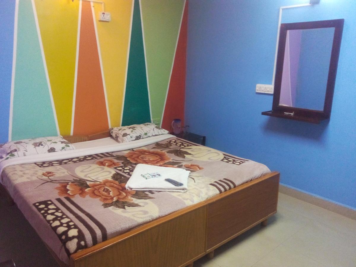 Rk Holiday Home Уті Екстер'єр фото