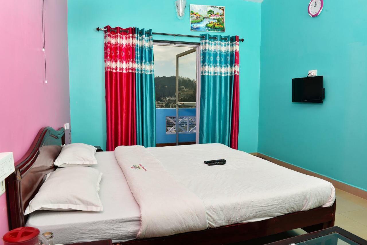 Rk Holiday Home Уті Екстер'єр фото
