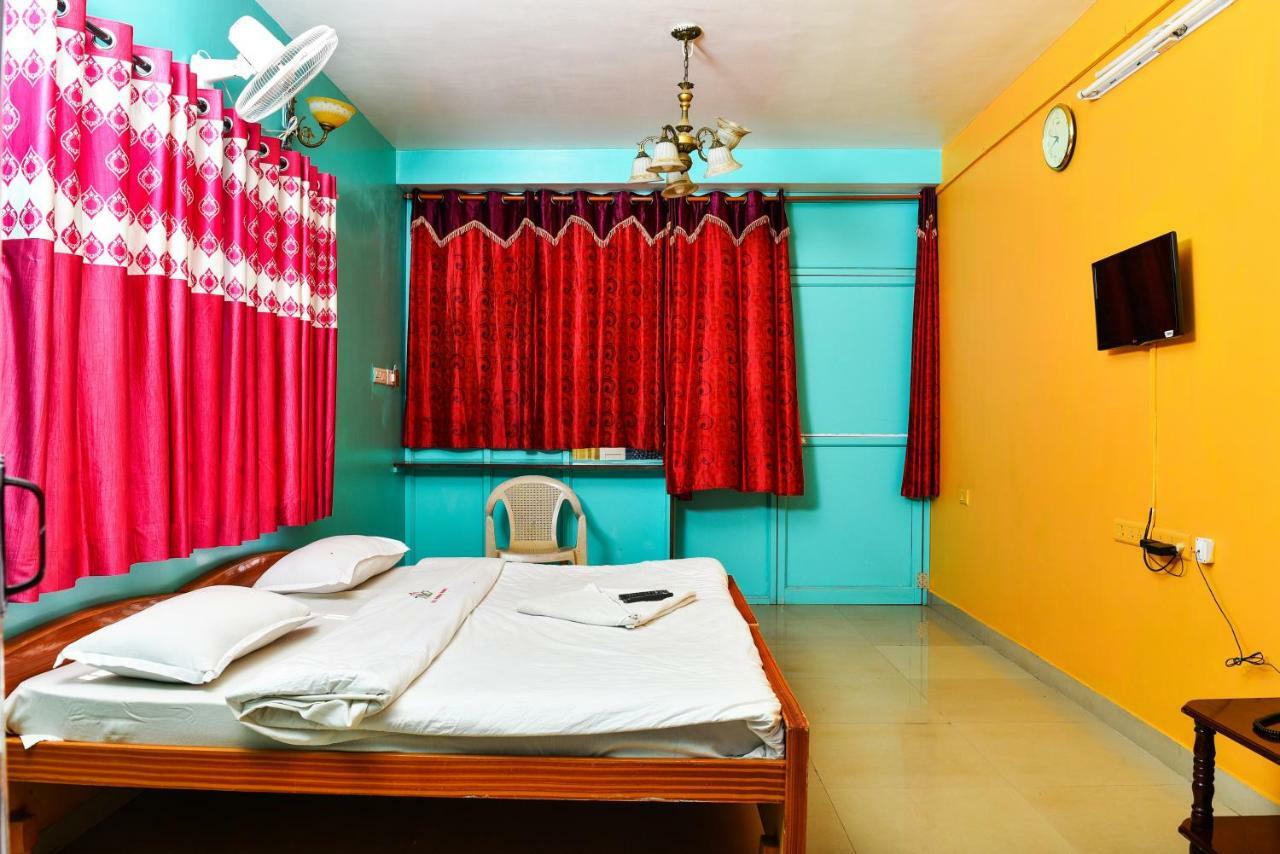 Rk Holiday Home Уті Екстер'єр фото